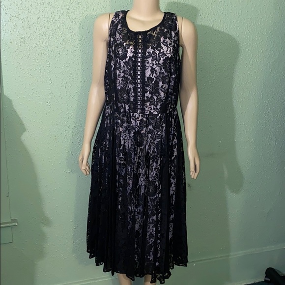 black dress size 18